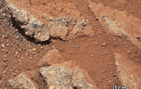鹅卵石帮助解释火星有水的过去
