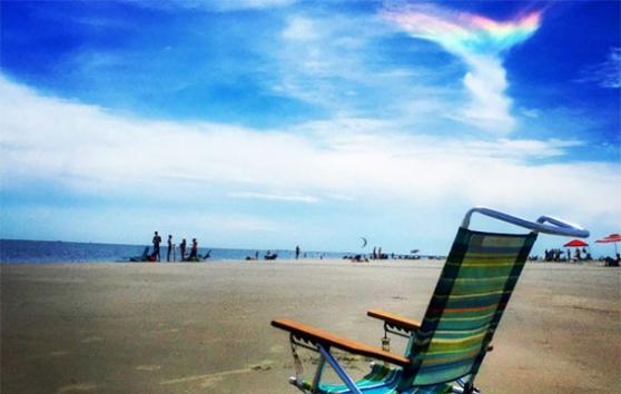 南卡州海滩出现火彩虹