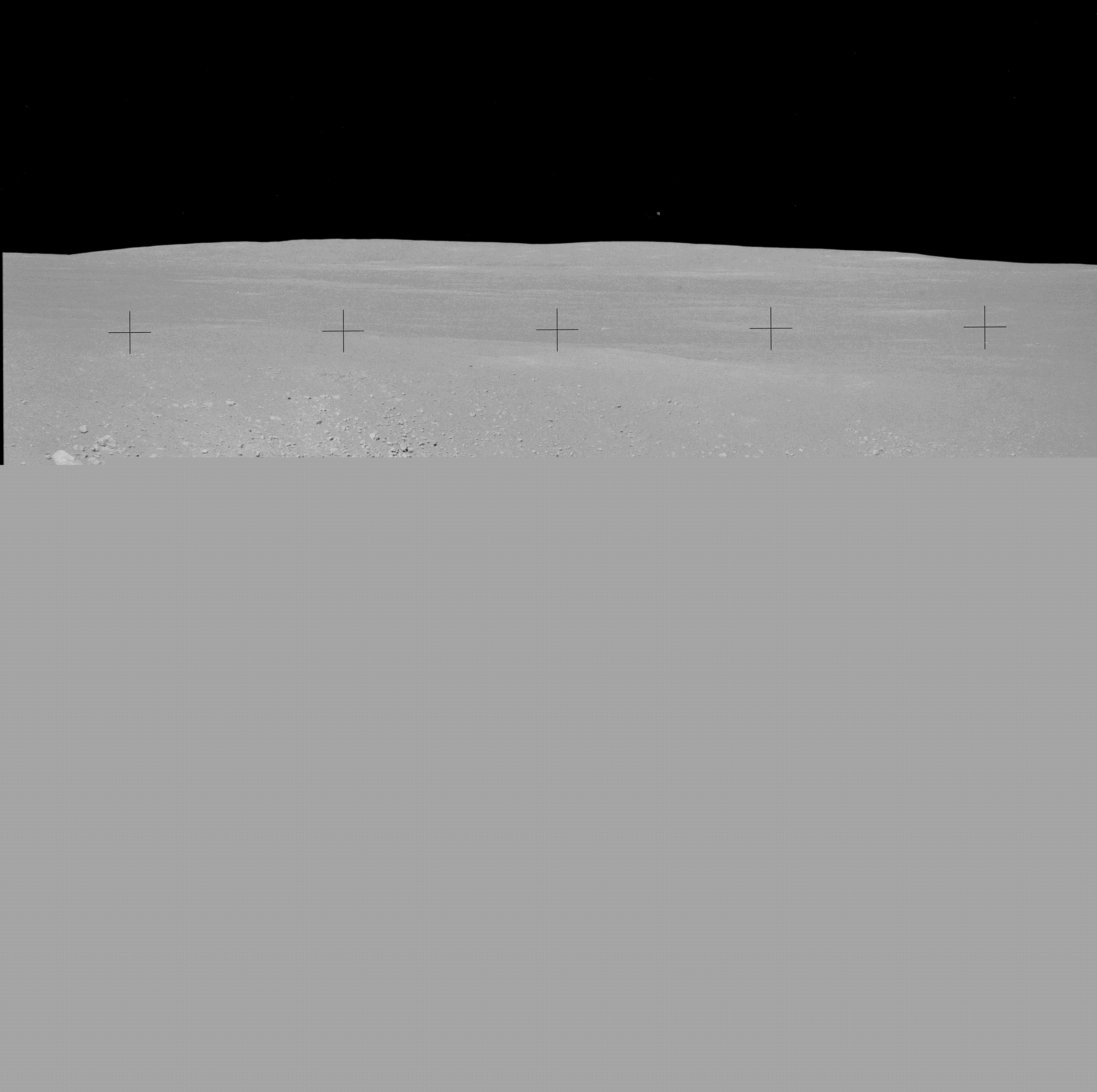阿波罗12号和15号照片发现不明飞行物？