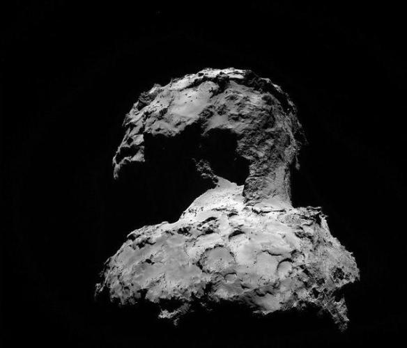 2014年9月12日，罗塞塔探测器“欧西里斯(Osiris)”相机拍摄的67P彗星广角照片。