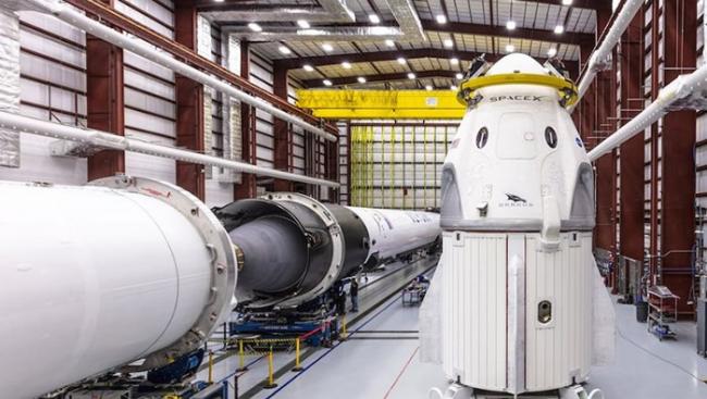 SpaceX可载人商用Crew Dragon太空船2日试飞 将载两名宇航员前往国际空间站