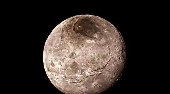 7月14日“新视野”号拍摄的冥卫星一卡戎