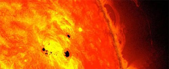 4.太阳的温度很高，其核心区域的温度超过了1400万K。