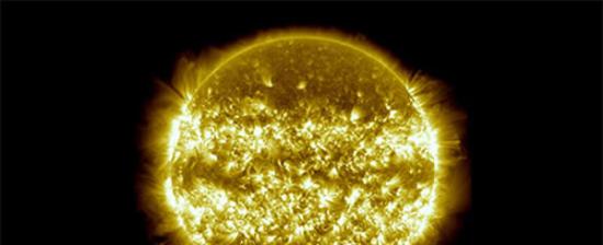 2.太阳拥有巨大的能量。地球每年都要从太阳吸收940亿兆瓦能量，相当于美国全年总耗能的4万倍。