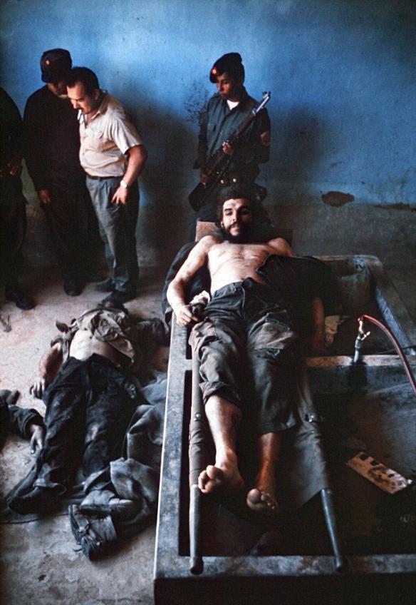“革命之神”切․格瓦拉遭玻利维亚军队枪杀时的照片首度曝光