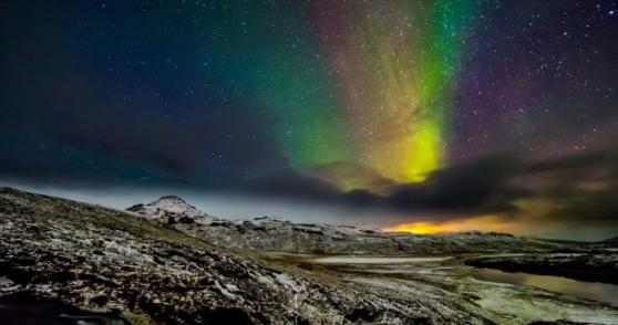 冰岛是拍摄北极光的好地方。