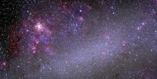 大小麦哲伦星云是最接近银河系的大型天体系统，NASA公布史上最清晰照。