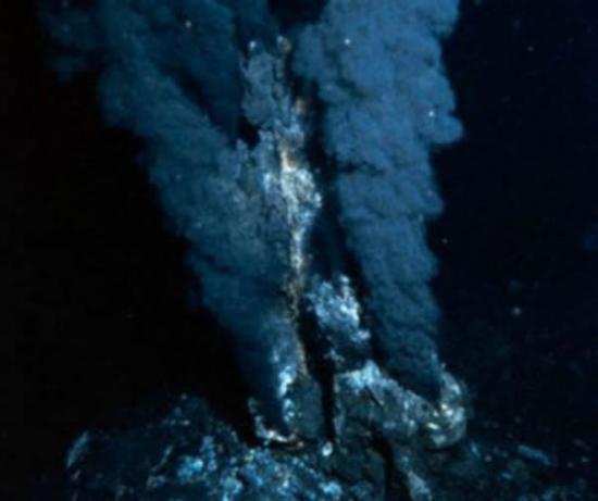 地球上的生命或起源于海底火山口