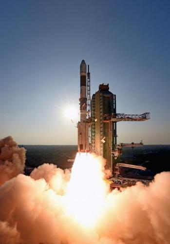 印度PSLV XL火箭能够将1425公斤的载荷送入轨道