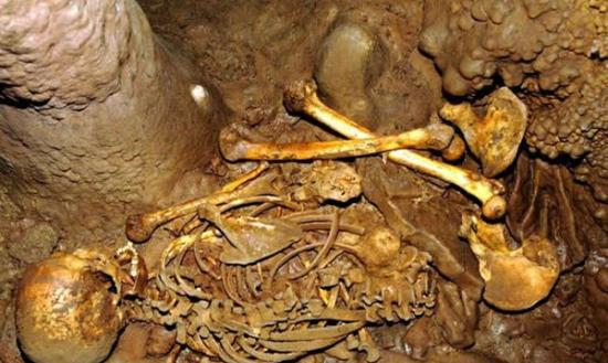 科学家从这具石器时代的骨骸中发现了非洲人和欧洲人的基因组合