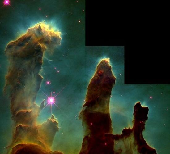 1995年，哈勃望远镜拍摄了创世之柱的照片，揭示这3个由冷空气构成的巨柱此前从未见过的细节。这是哈勃望远镜迄今为止拍摄的最具有标志性的照片之一。创世之柱所在的天