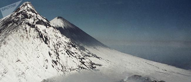 沉寂一年多的别济米扬内火山在勘察加开始爆炸性喷发