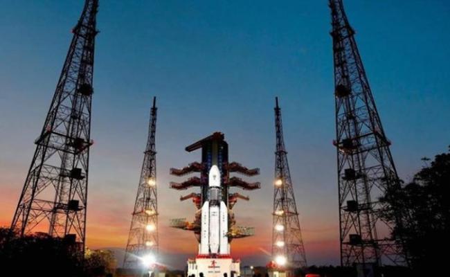 印度成功运送GSAT-19通讯卫星进入太空轨道。