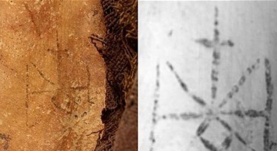 埃及一具1300年前女性木乃伊的大腿内侧纹有男子的名字
