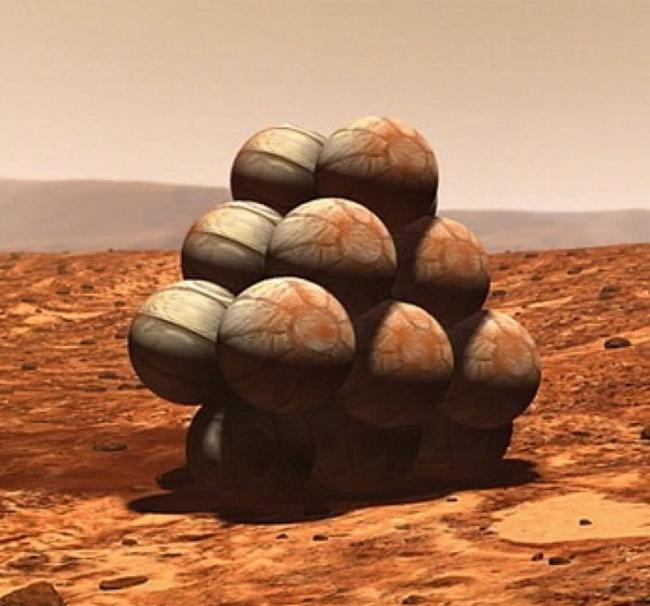 有大量气袋的“火星探路者”于1997年登陆火星。