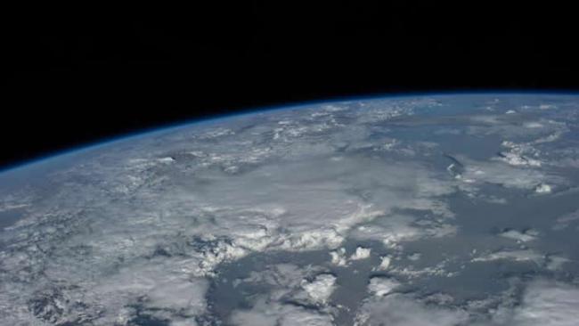 研究人员模拟了10万颗行星 试图确定地球能长期保持宜居性的原因