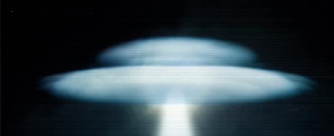 美国航空客机在新墨西哥州东北部上空与不明飞行物体（UFO）相遇