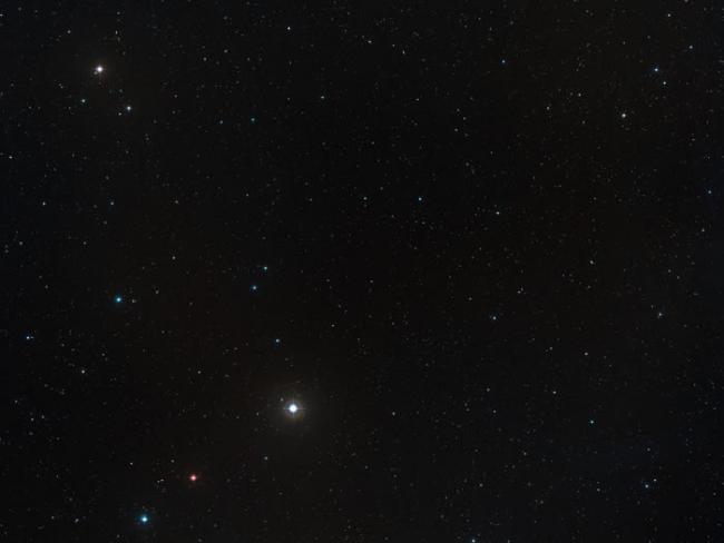 《天体物理学杂志》：天文学家发现已知最遥远的射电发射源P172+18类星体