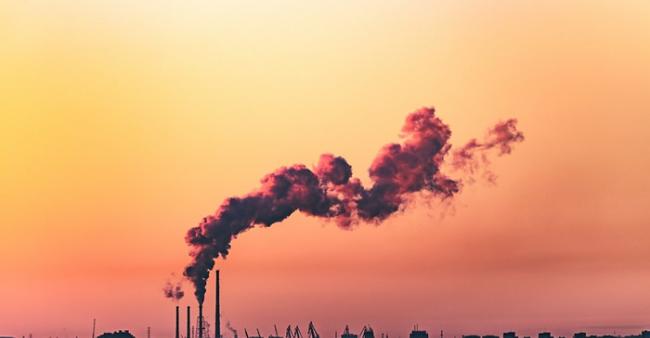 国际能源署IEA：2020年全球二氧化碳排放量因疫情降6% 但如今已强势回弹