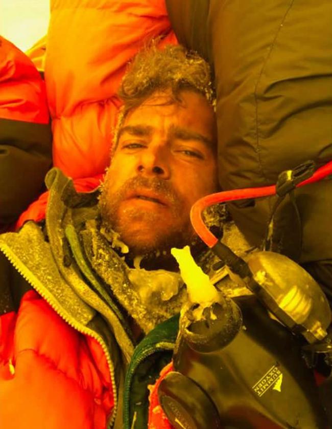 登山家Ian Stewart讲述攻顶珠穆朗玛峰细节 他活了下来但友人却悲惨死去