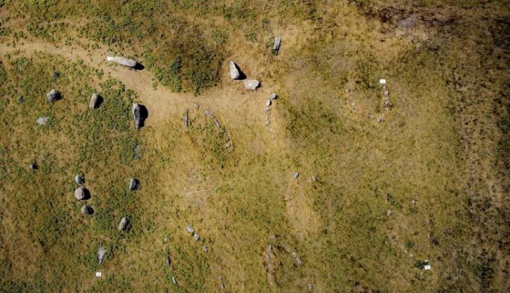 考古学家完成对丹麦Hjarnø卡尔维斯廷墓地维京时代船葬遗址的详细调查